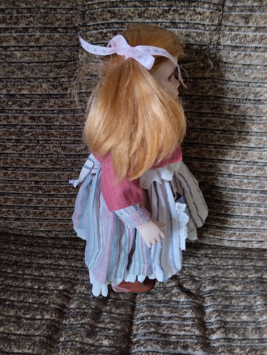 Značená porcelánová zrzečka - 9