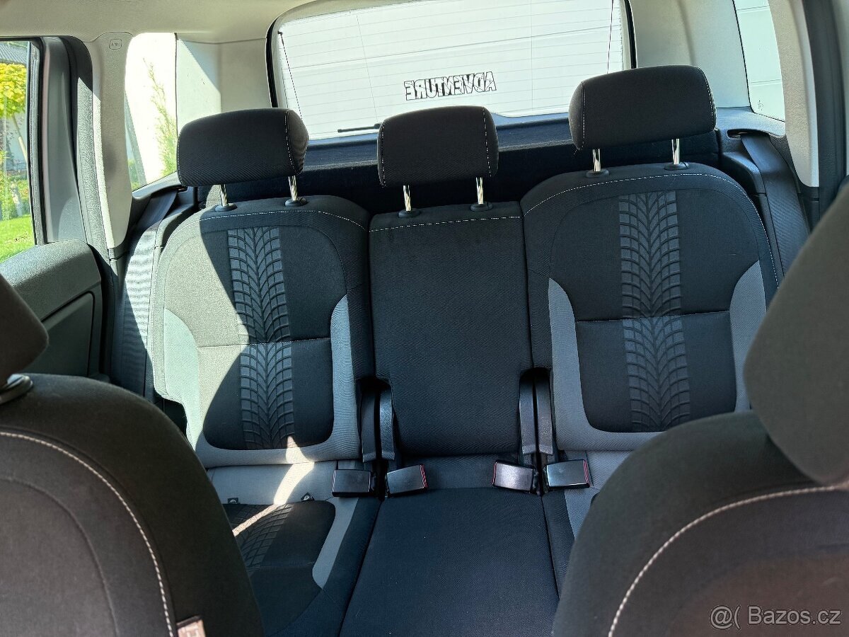 ŠKODA YETI 2.0TDI 81KW 2014 - - 9