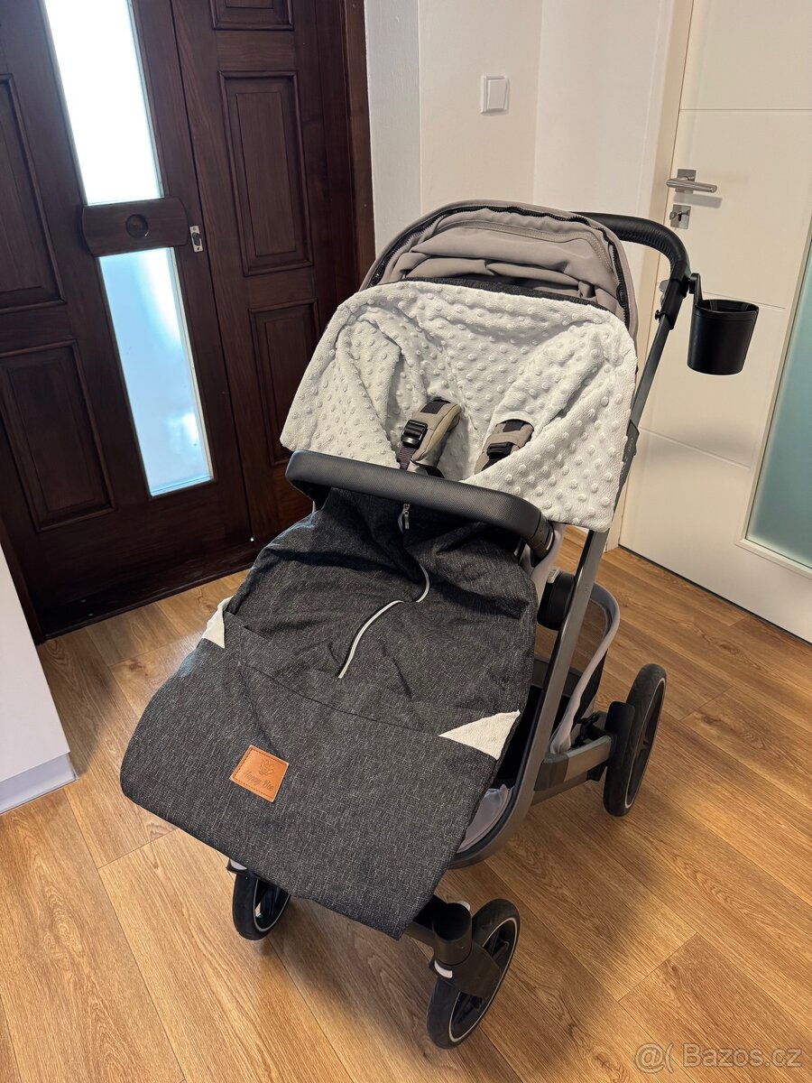 Kočárek JOOLZ GEO 3 + mnoho příslušenství - 9
