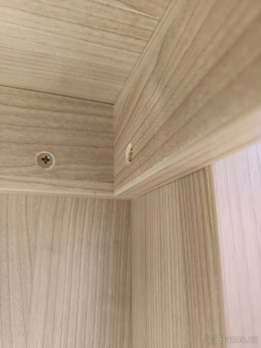 Kuchyňský stůl - 9