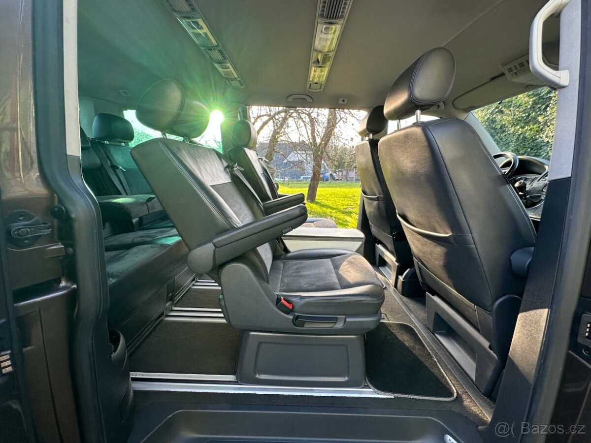 VW Multivan T5, 2.0 TDI 103 KW, manuál. - 9