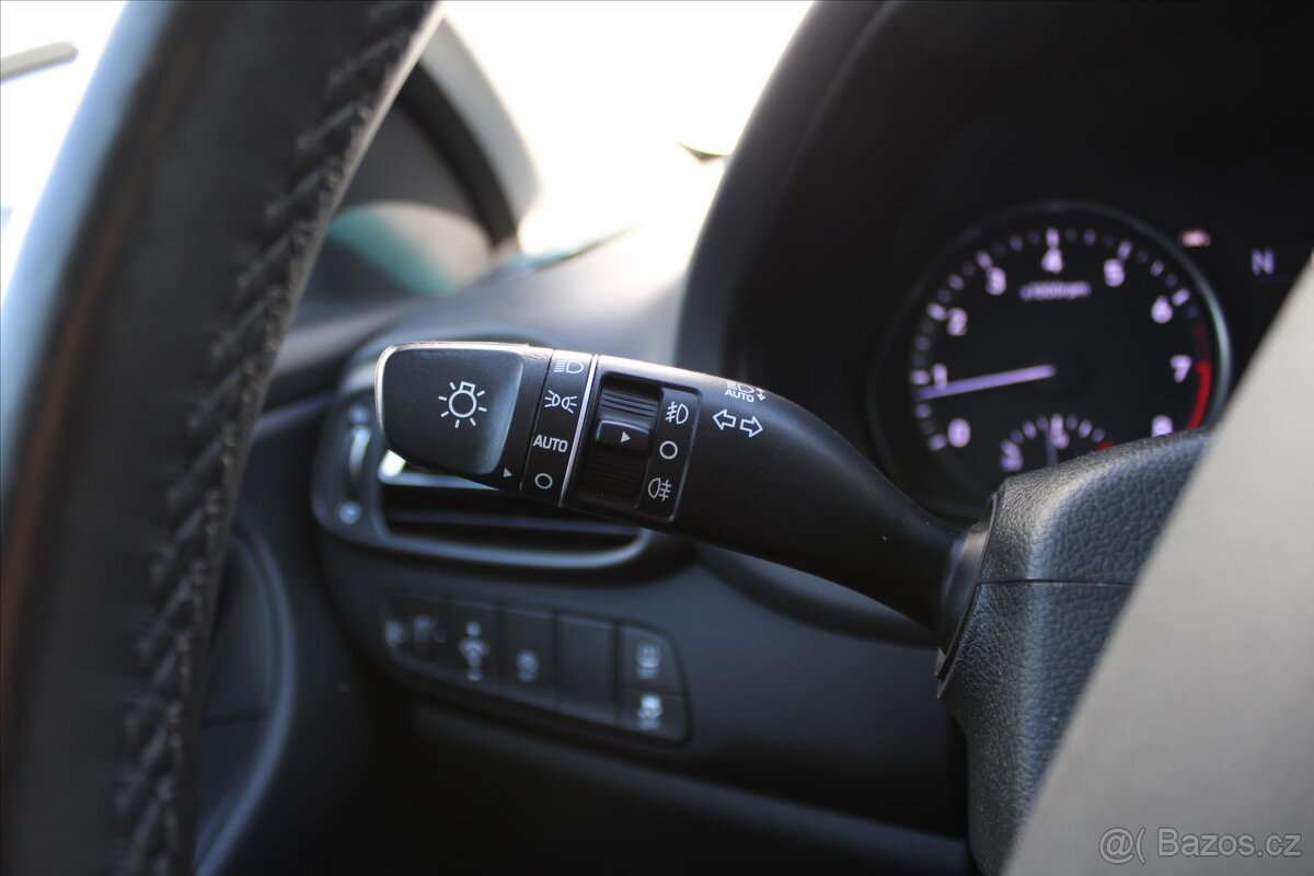 Hyundai i30 1.5 T-GDI MHEV 48V 117kW ČR (2022) - 9