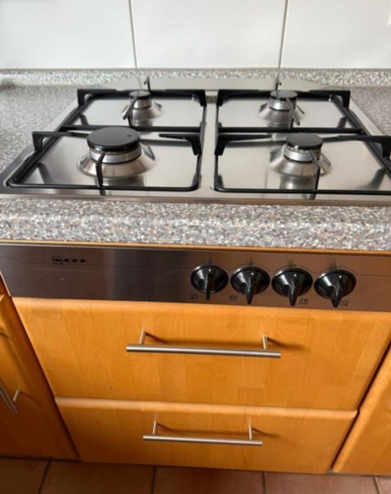 Kuchyně olše masiv se spotřebiči,5891 - 9