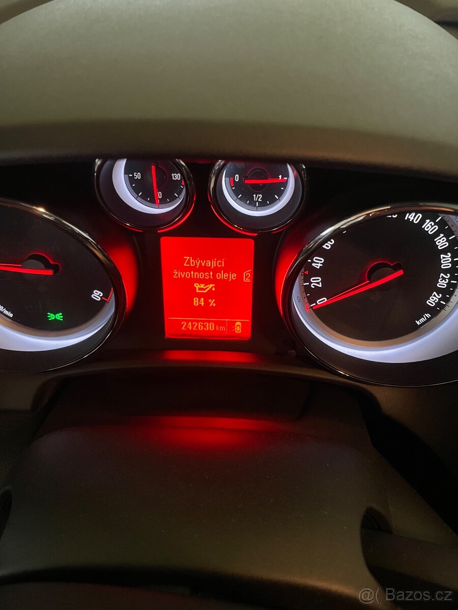 Opel Astra 2.0 CDTI 121kw - 9