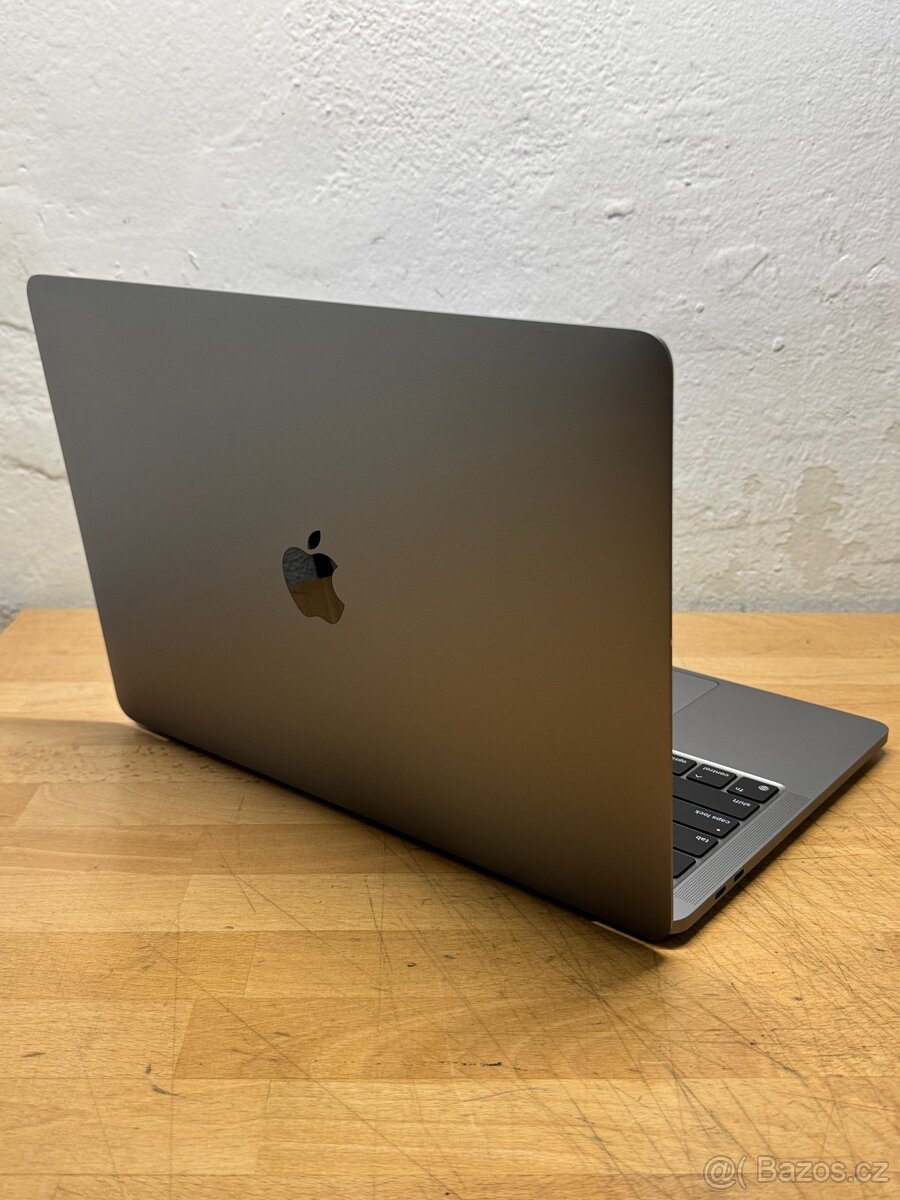 MacBook Pro M1 2020 CTO /16GB RAM/256GB SSD/Záruka - 9