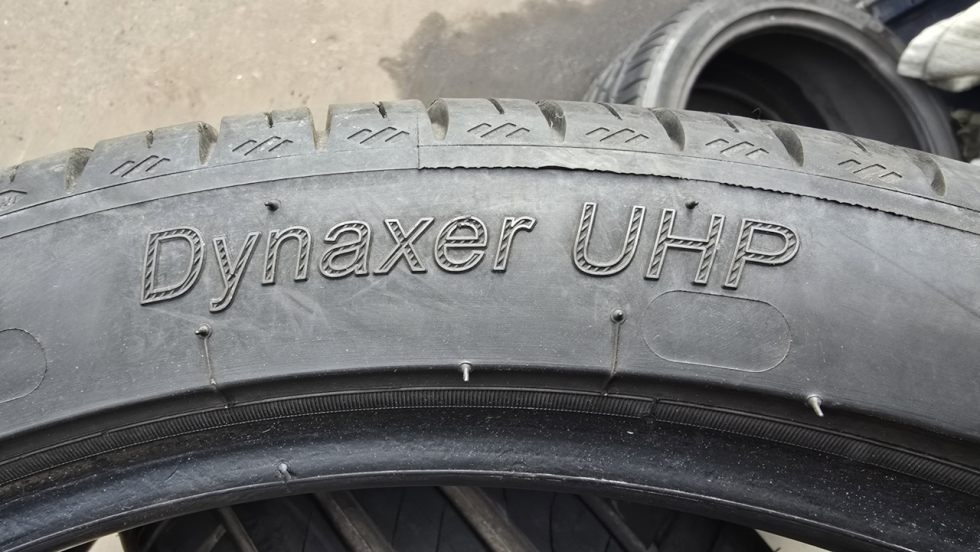 Letní pneu 255/35/19 Kleber - 9