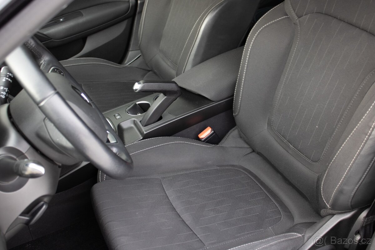 Renault Megane 1.3 103 kW - 9