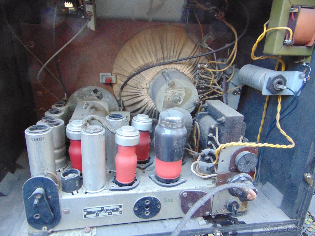 Radio Radiola - 9