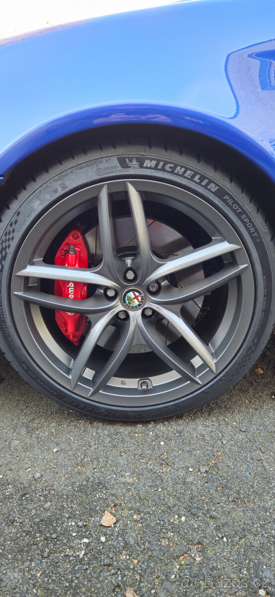 Alfa Romeo 147 GTA 3,2 Q2 - 9