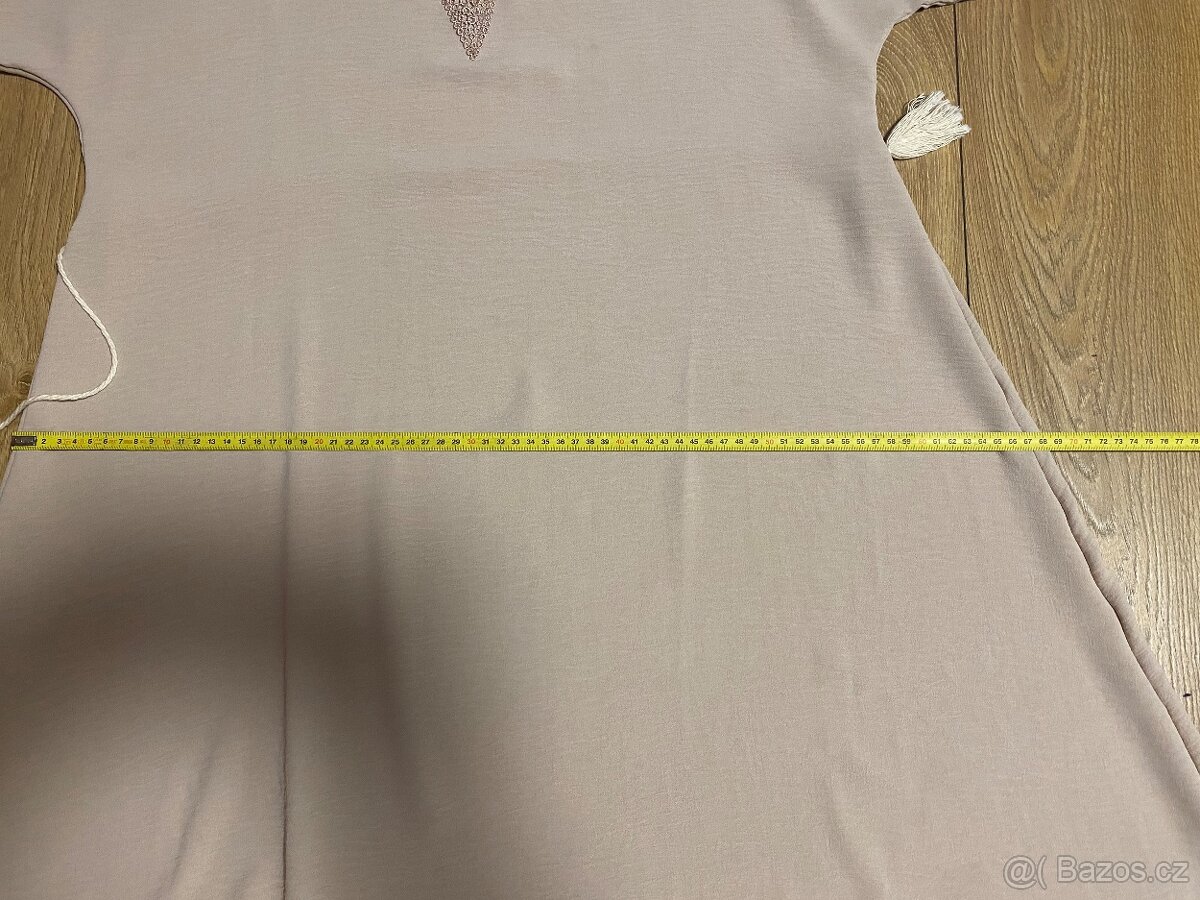 Béžové letní šaty - 9