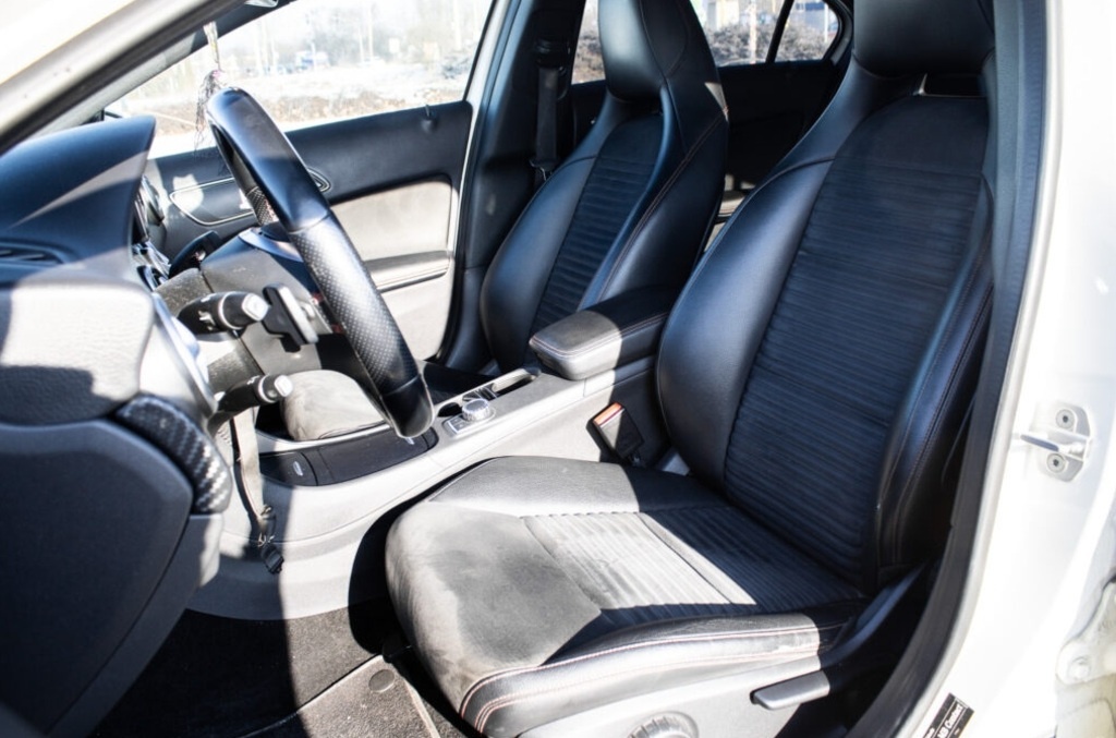 Mercedes-Benz A trieda 180 CDI BlueEFFICIENCY, 80kW (2012) - 9