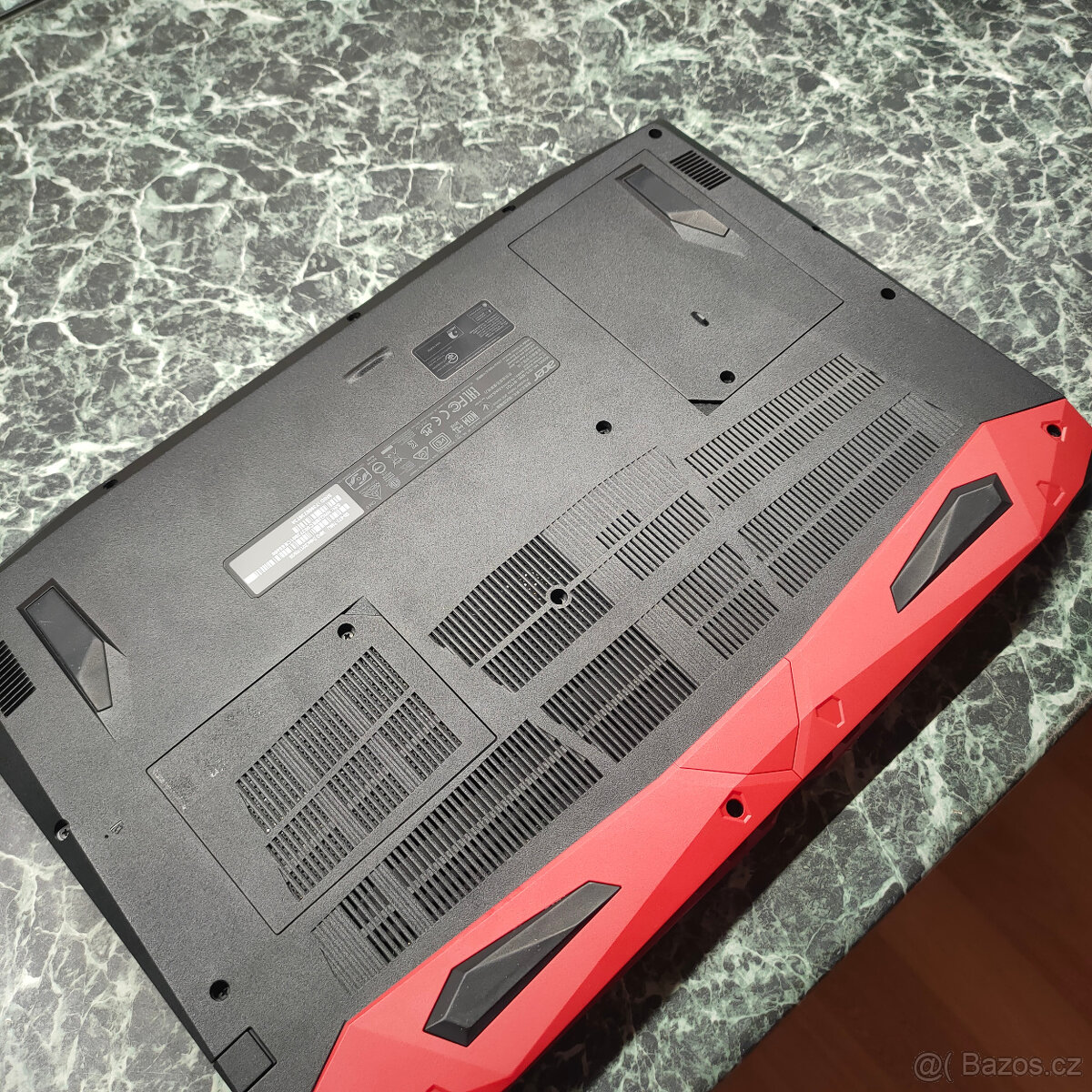 Acer Predator Helios i7/GTX 1060 6GB/W10 - 9