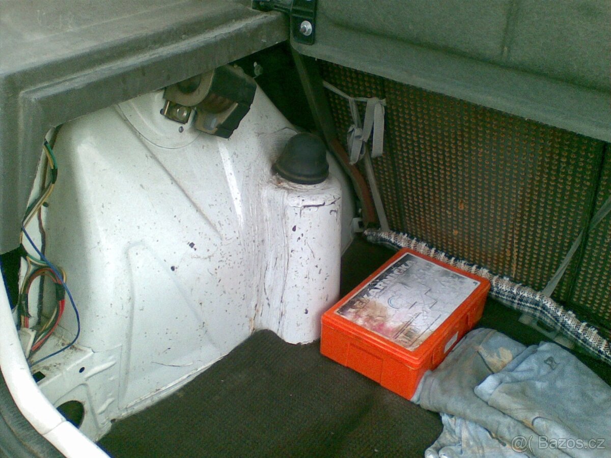 Škoda favorit - predaj - 9