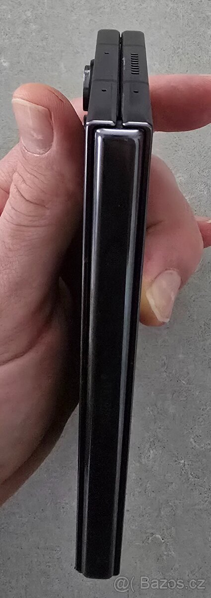 Samsung Galaxy Fold5 - 9