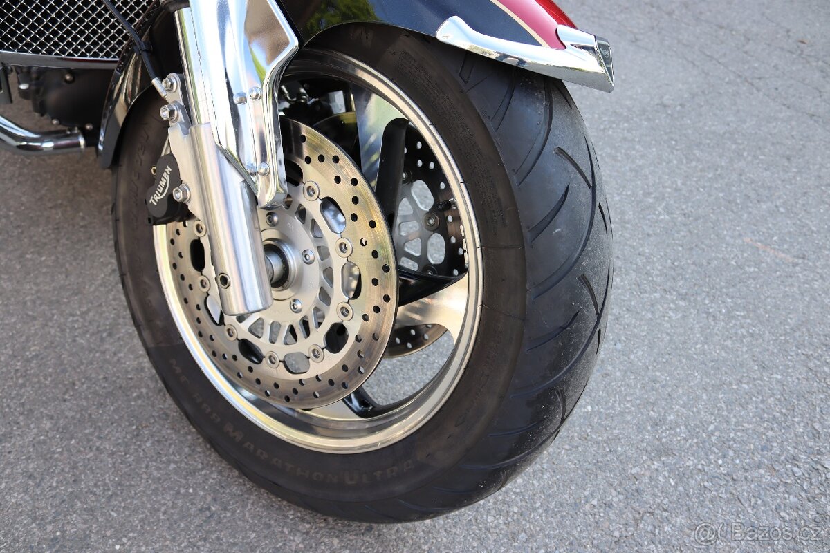 TRIUMPH ROCKET III CLASSIC - 9