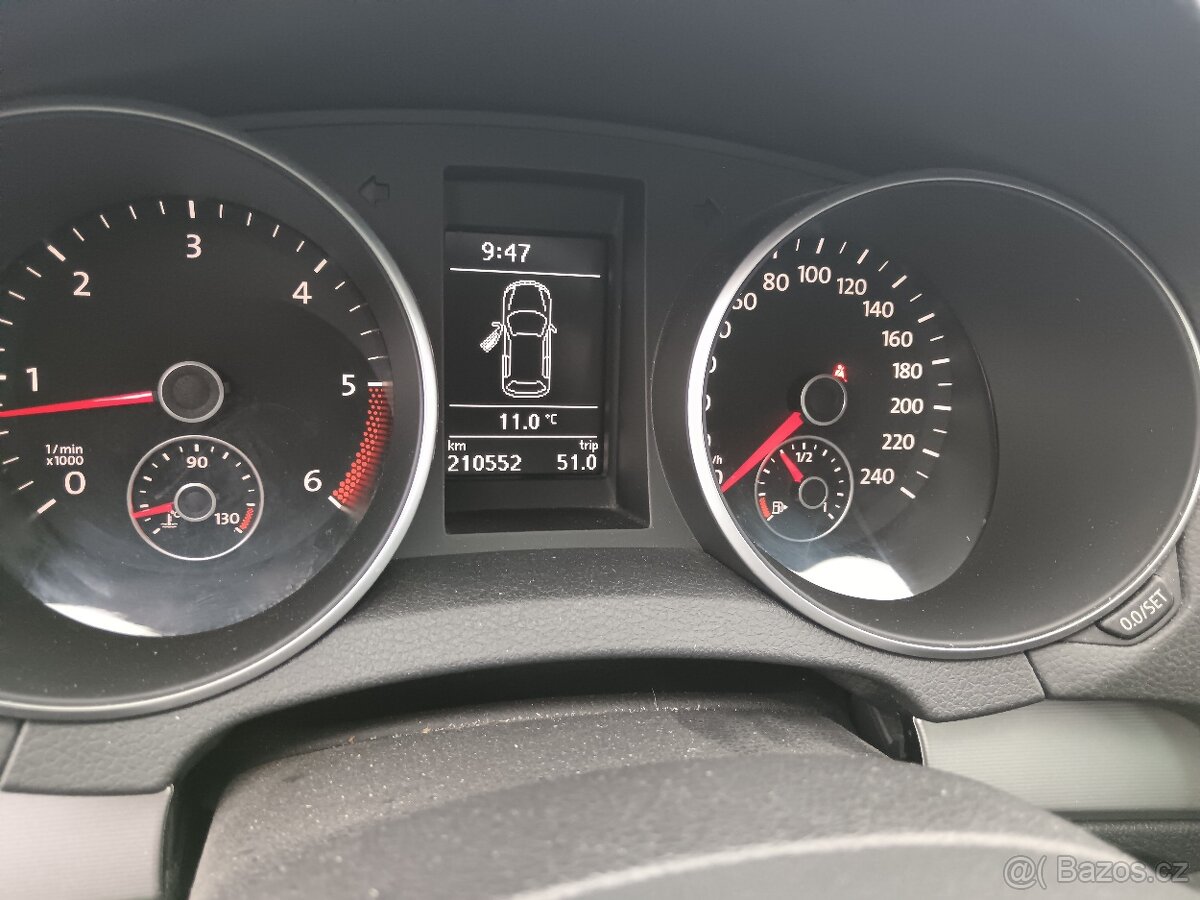 Golf VI 1.6 TDI 77kw perfektní stav style top - 9