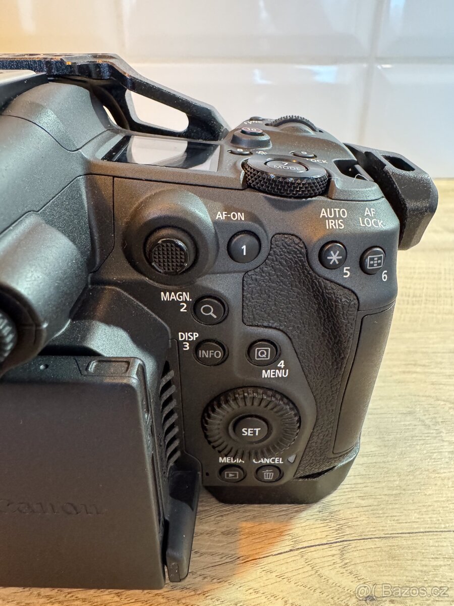 Canon R5C - 9