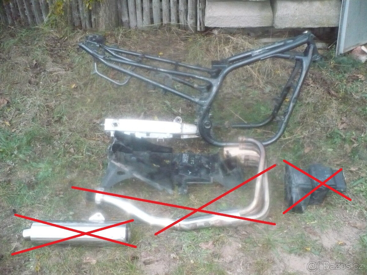 Kawasaki ZR 7/ 750 F r. 99 -díly - 9