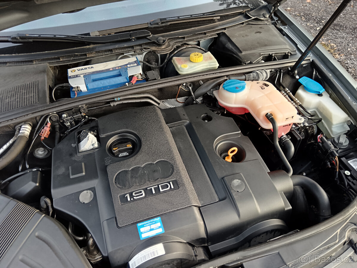 Audi A4 85 KW klima výhřev - 9