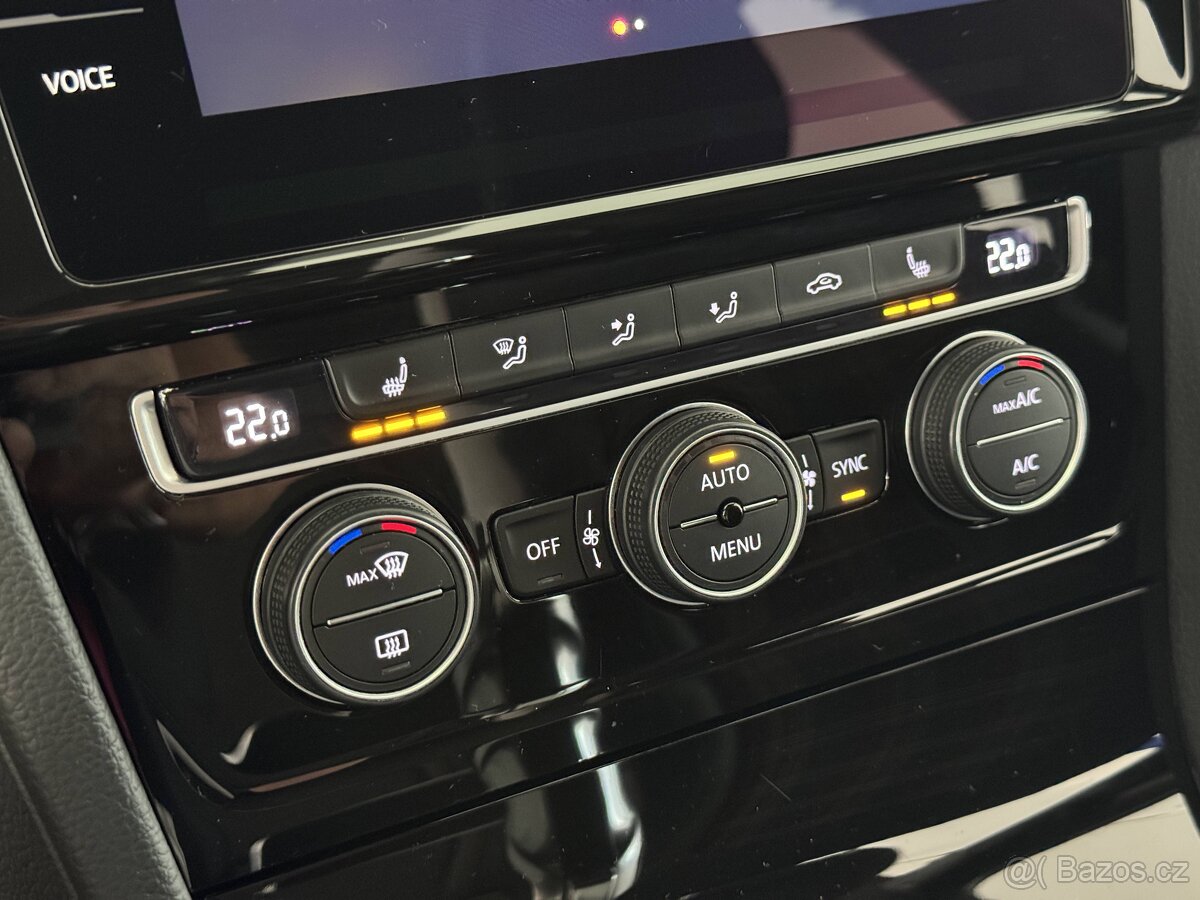 Volkswagen Golf 2,0 TSi DSG 180kW GTI Virtual Assist - 9