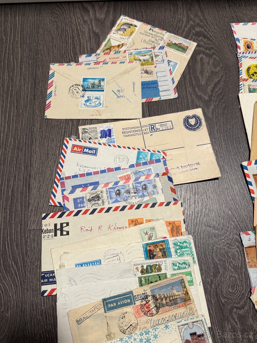 Sbírka známek, poštovní známky - přes 560 kusů celistvostí - 9