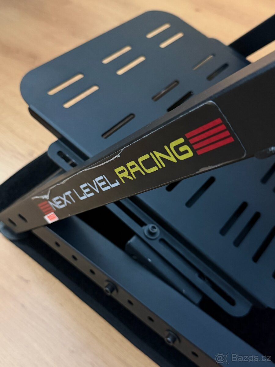 Next Level Racing Wheel Stand DD - 9