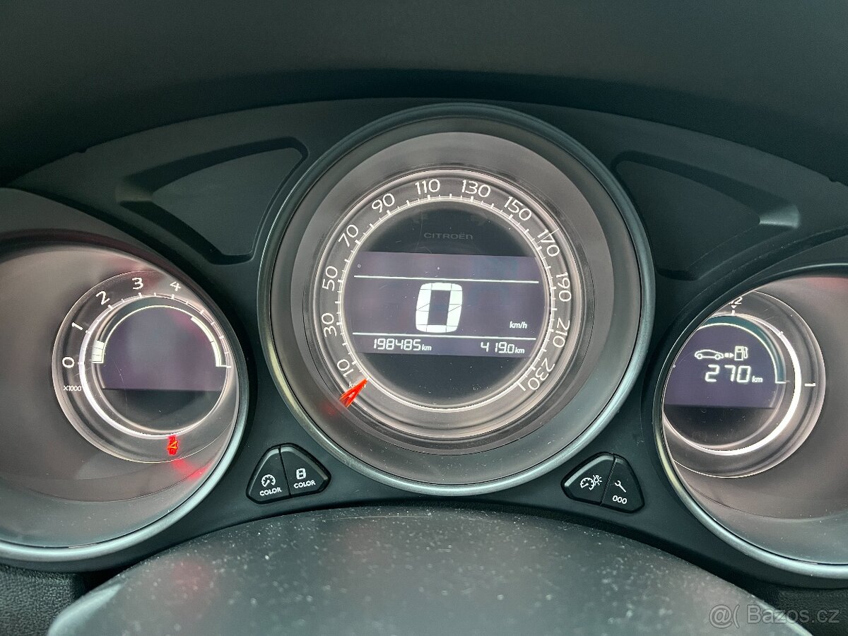 C4 rok 2015 ++++PLNÝ SERVIS Citroen+NOVÁ STK++++++ - 9