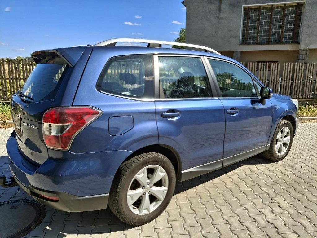 Subaru Forester,2.0 4x4 FACELIT top stav - 9