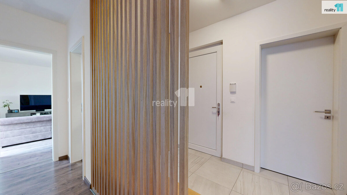 PRONÁJEM řadový rodinný dům 5+kk, 136m2, ulice Manželů Dostá - 9