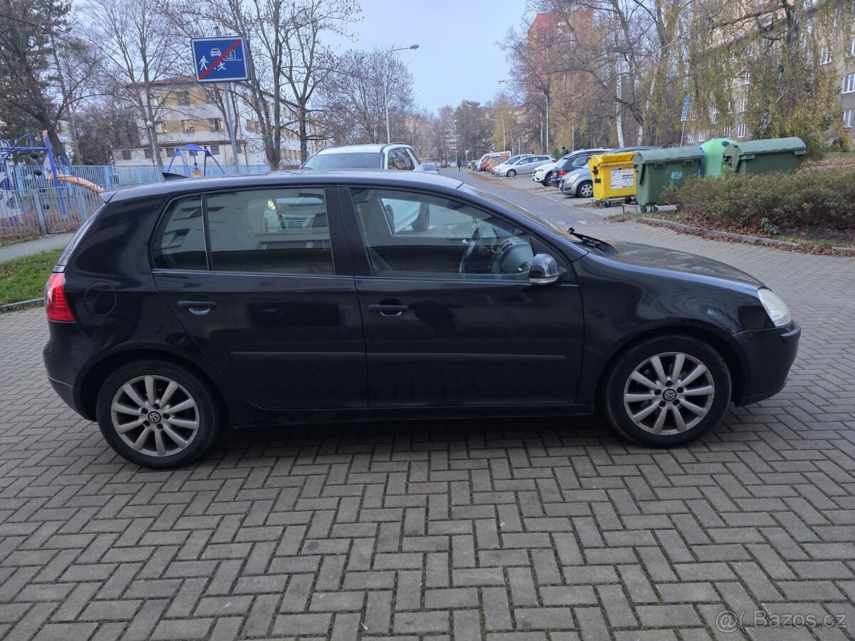 Volkswagen Golf 1.9 TDI-77Kw - 9