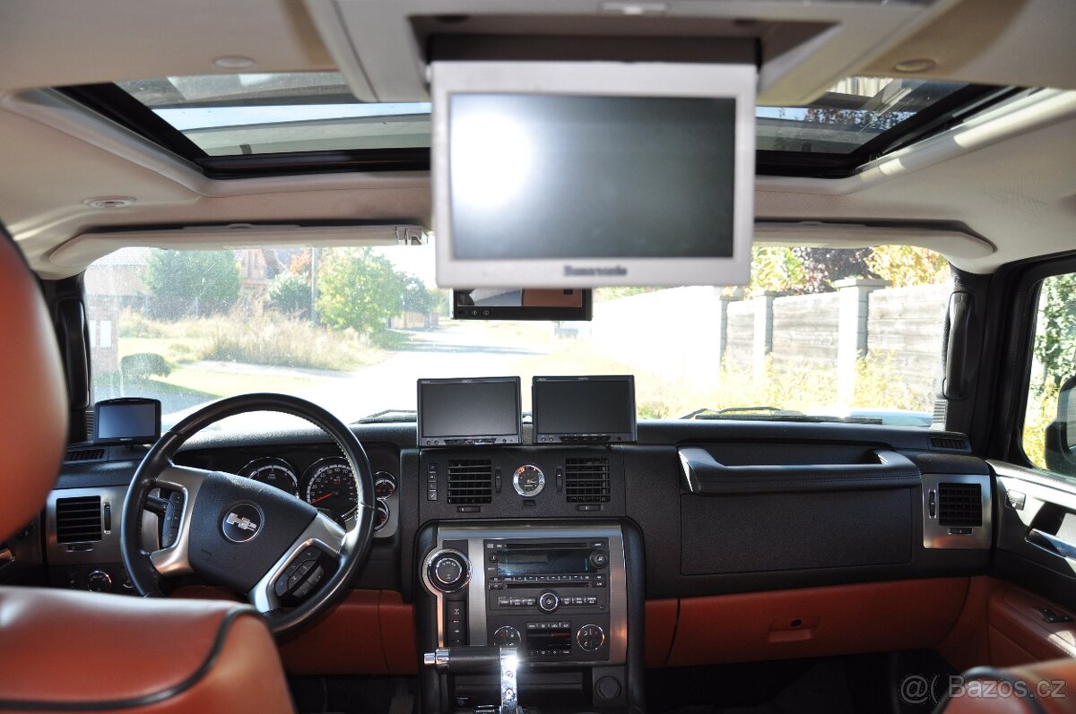 HUMMER H2 6.2 V8, poslední model, facelift - 9