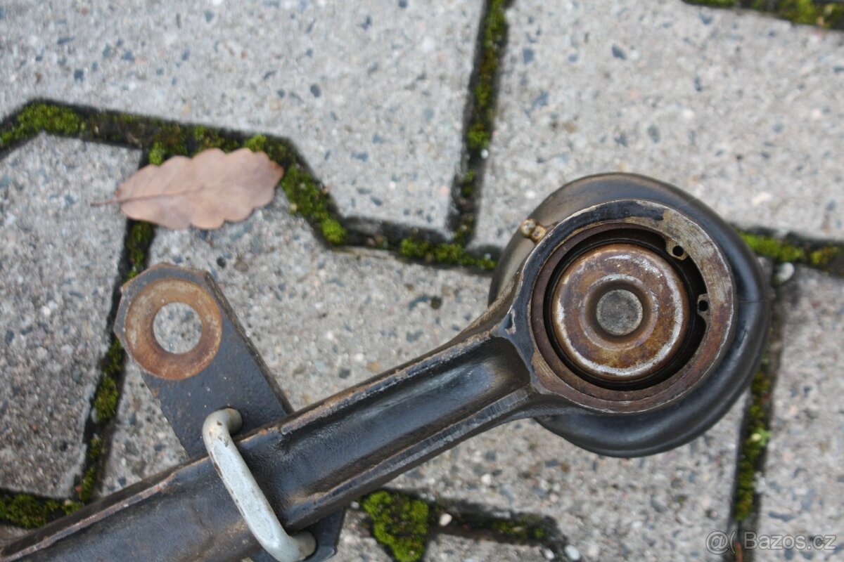 Tatra 603 - kliková ramena + přední tlumiče - 9