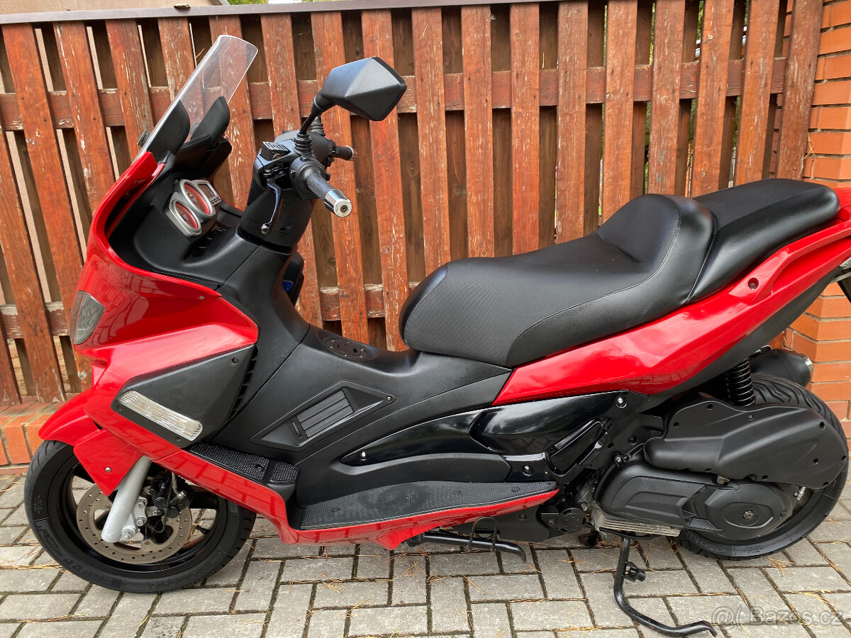 Gilera Nexus 125 i.e - 9