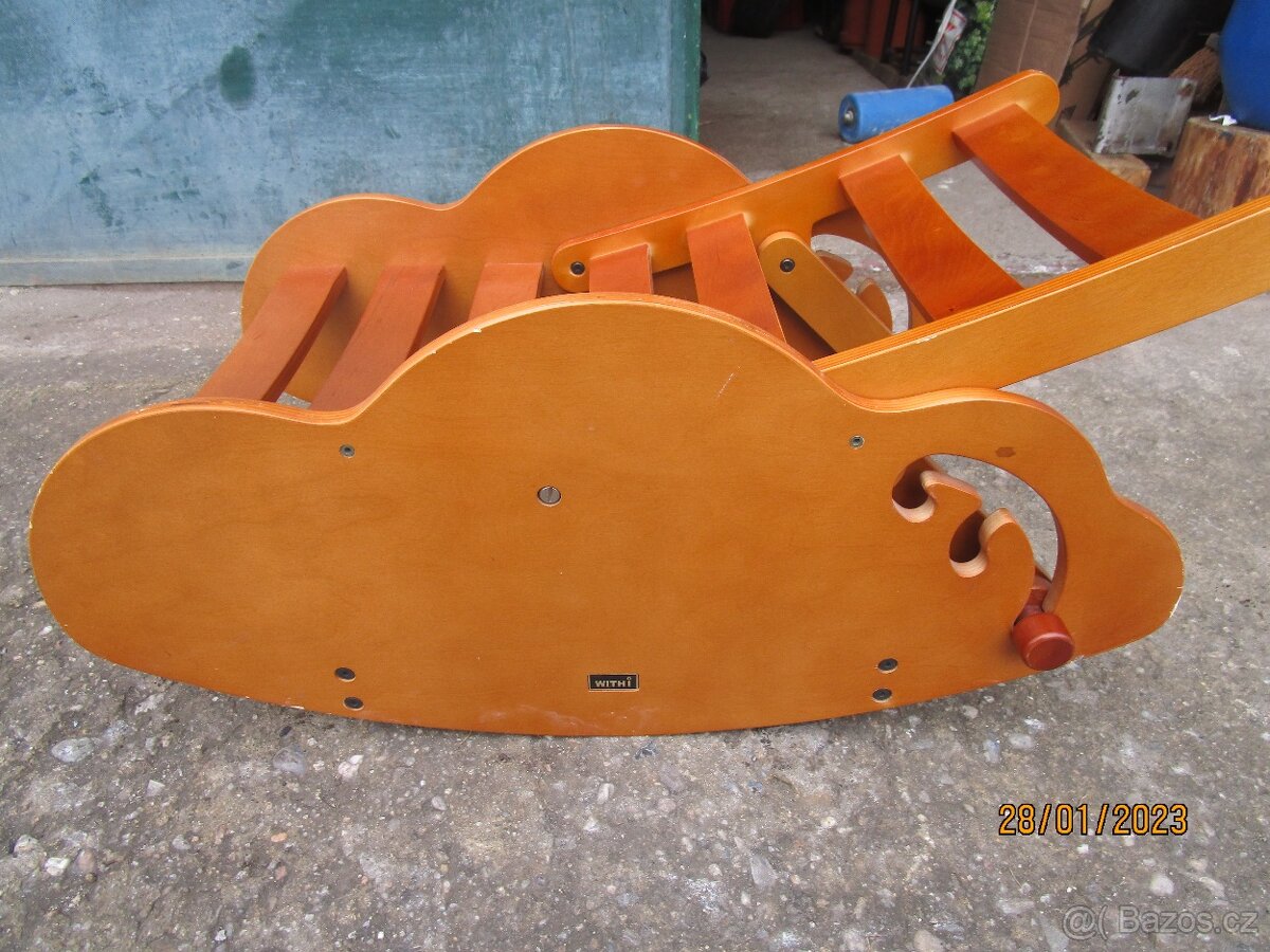 Detske lehatko a houpačka - 9