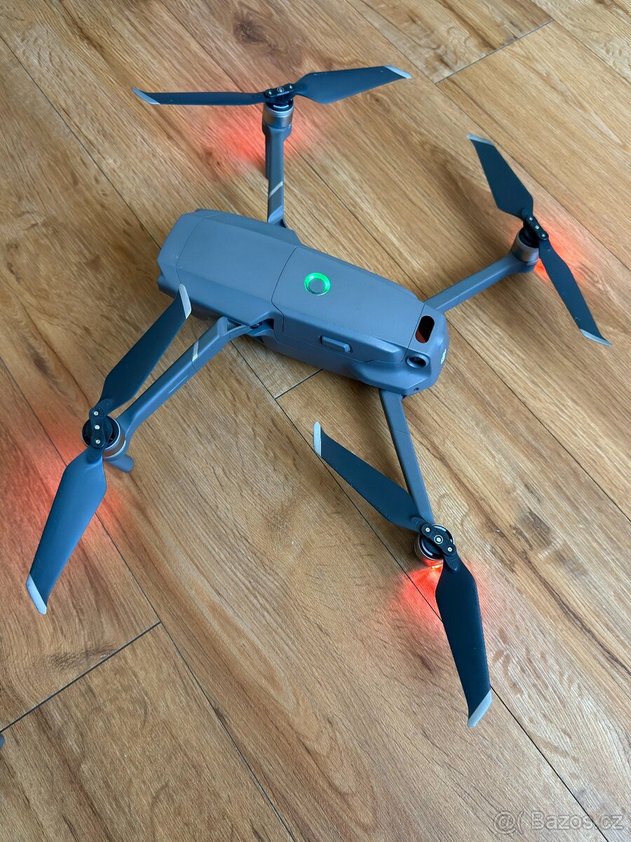 Dron DJI Mavic 2 Pro ve skvělém stavu - 9