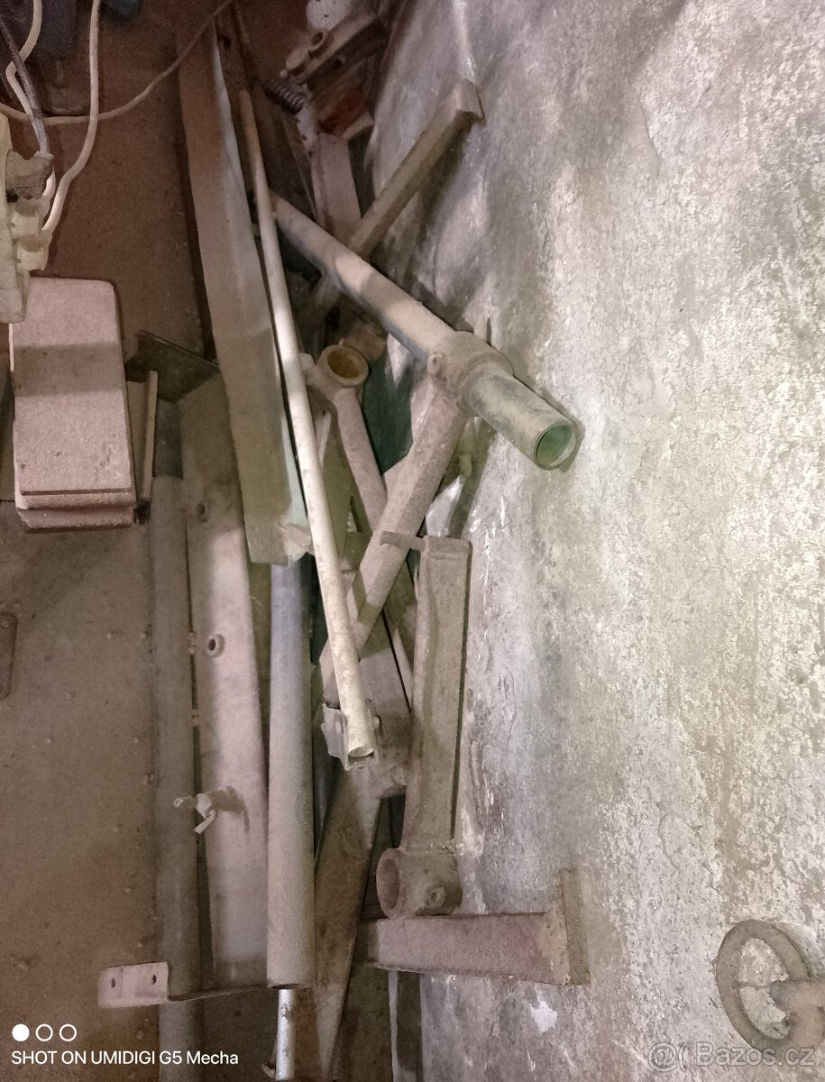 Kmenová pásová pila Lignotech - 9