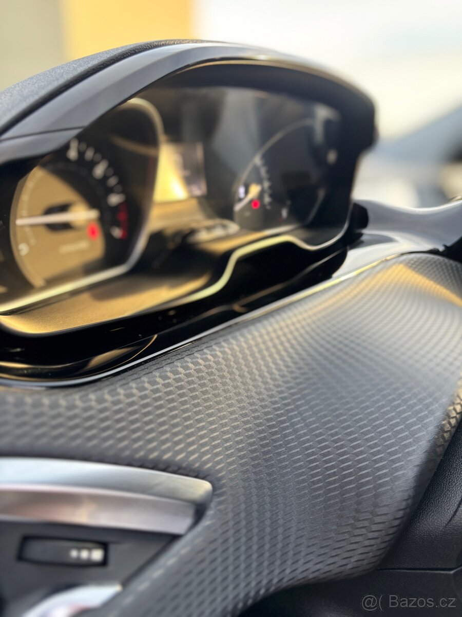 Peugeot 2008, 1.2 VTi 60kw - 9