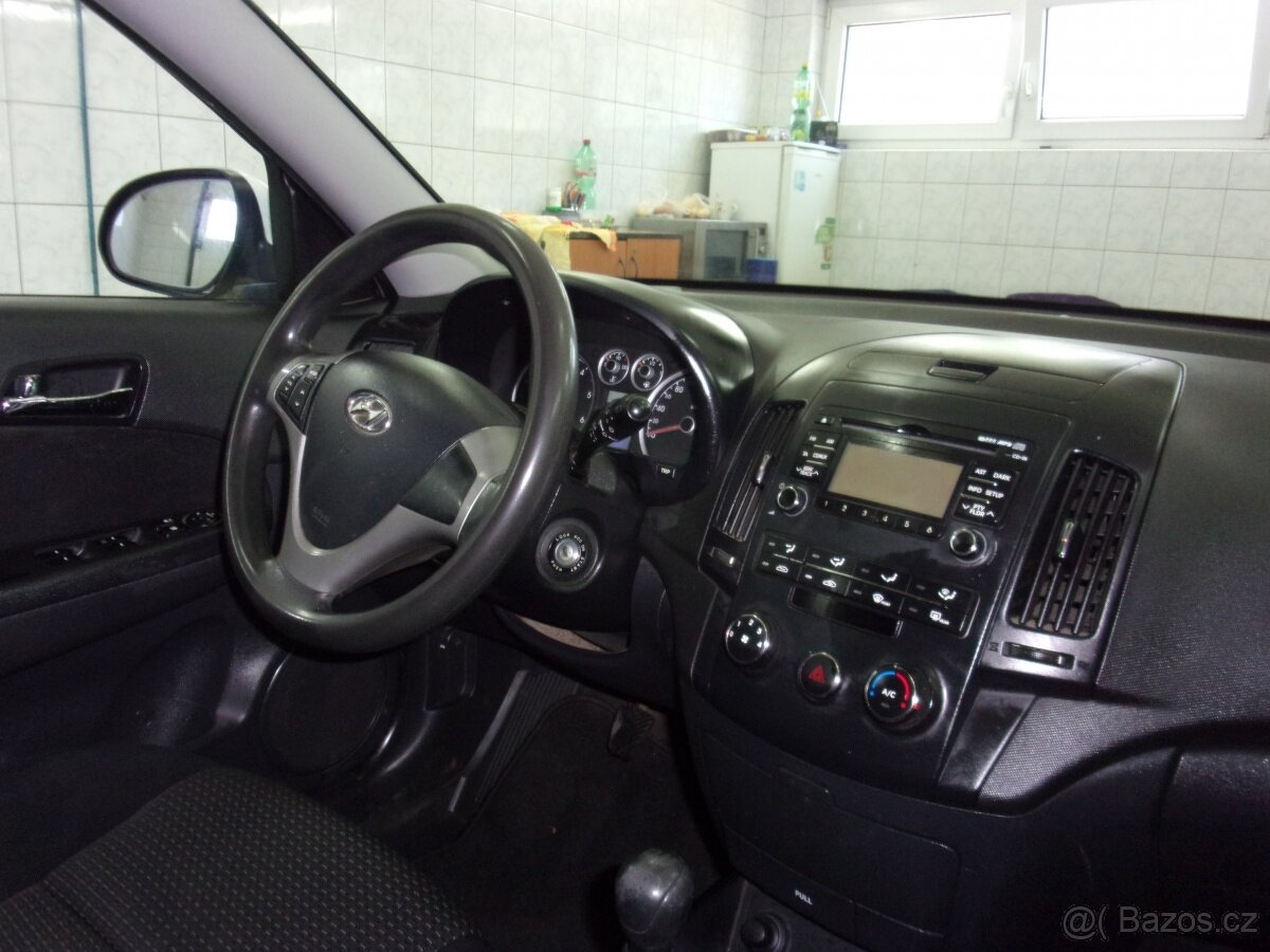 Hyundai i30 1,6 CRDi - 9