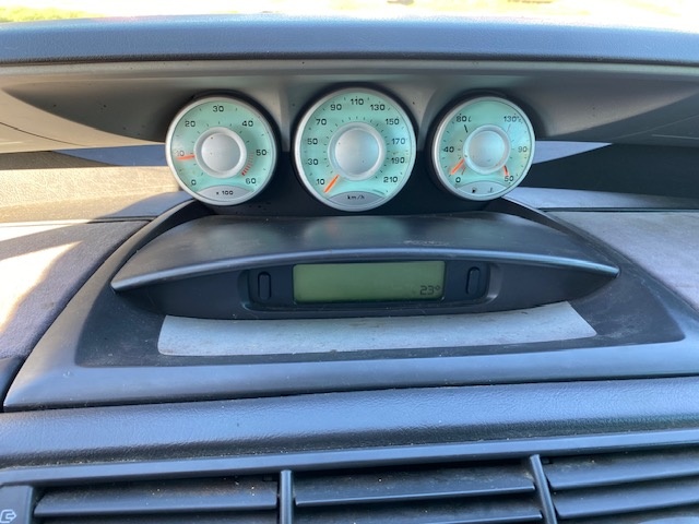 C8, 2.2 HDI 16V, r.v. 2002 - 9