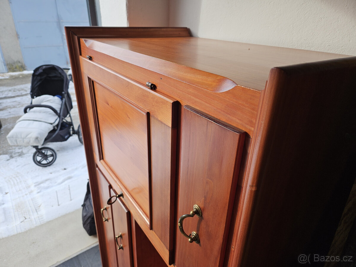 Komoda + rohová vitrína - masiv - SLEVA - 9