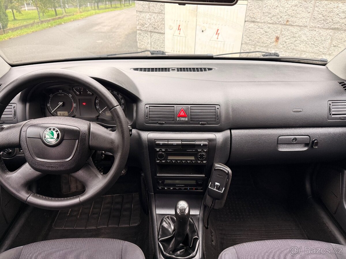 Octavia 1.9 TDi Tour 74 kW 2009 klima - 9