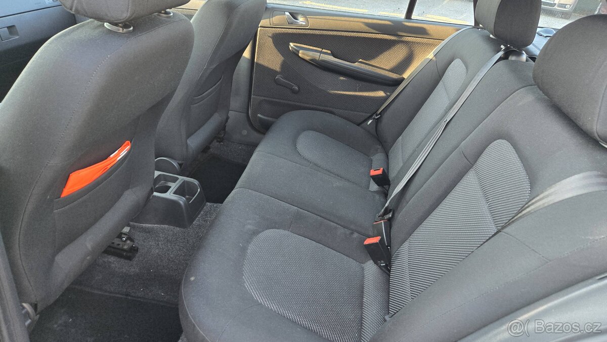 ŠKODA FABIA KOMBI 1.4 16V AMBIENTE 1MAJITEL - 9