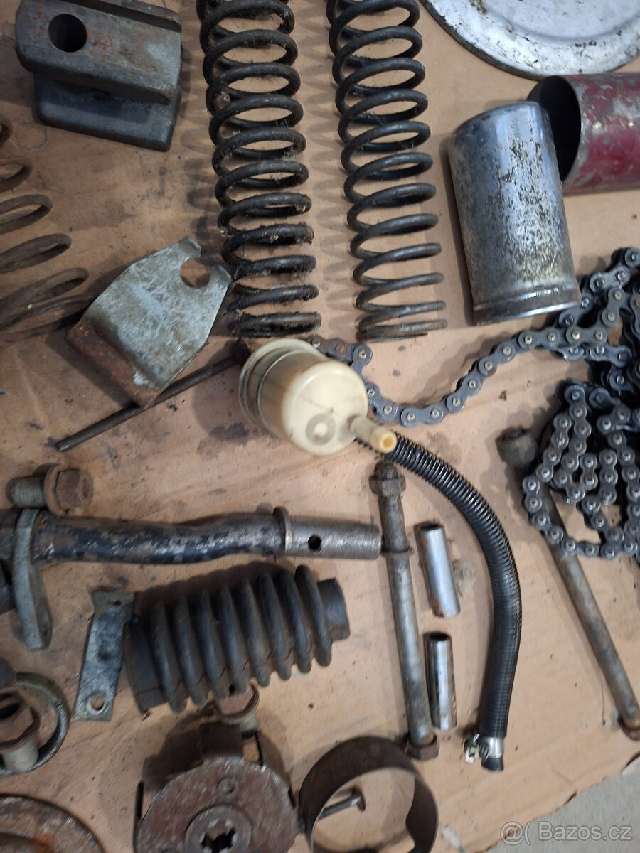 Jawa CZ 175, 250 kyvacka - nahradni dily - 9