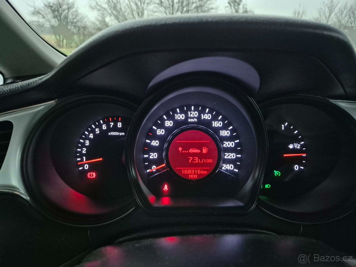 Kia ceed SW 1.6 GDi - 9