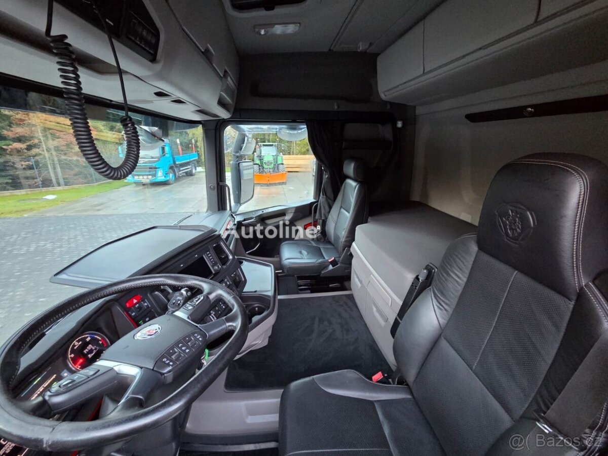 Scania R580 V8 do drewna lesovuz - 9