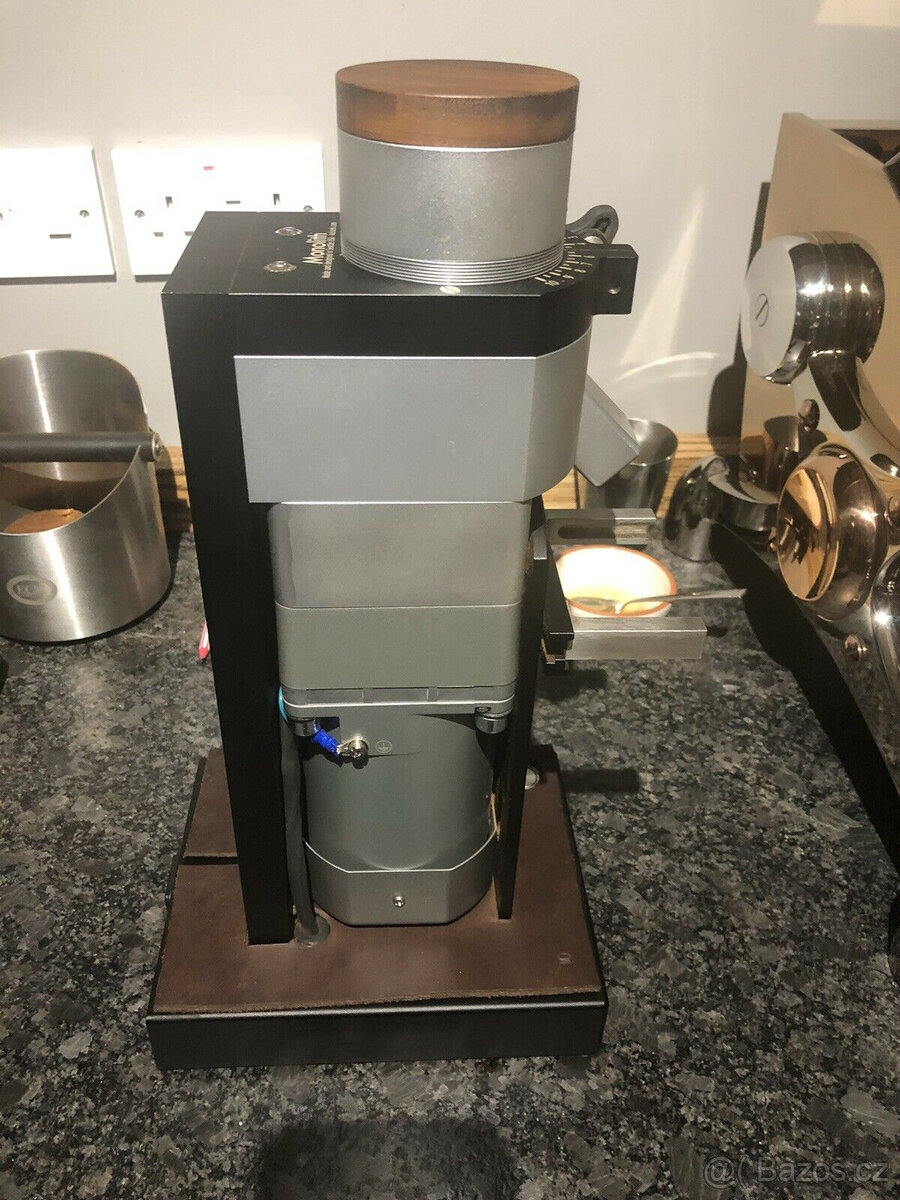 Mlýnek na kávu Kafatek Monolith MC1 2017 - 9