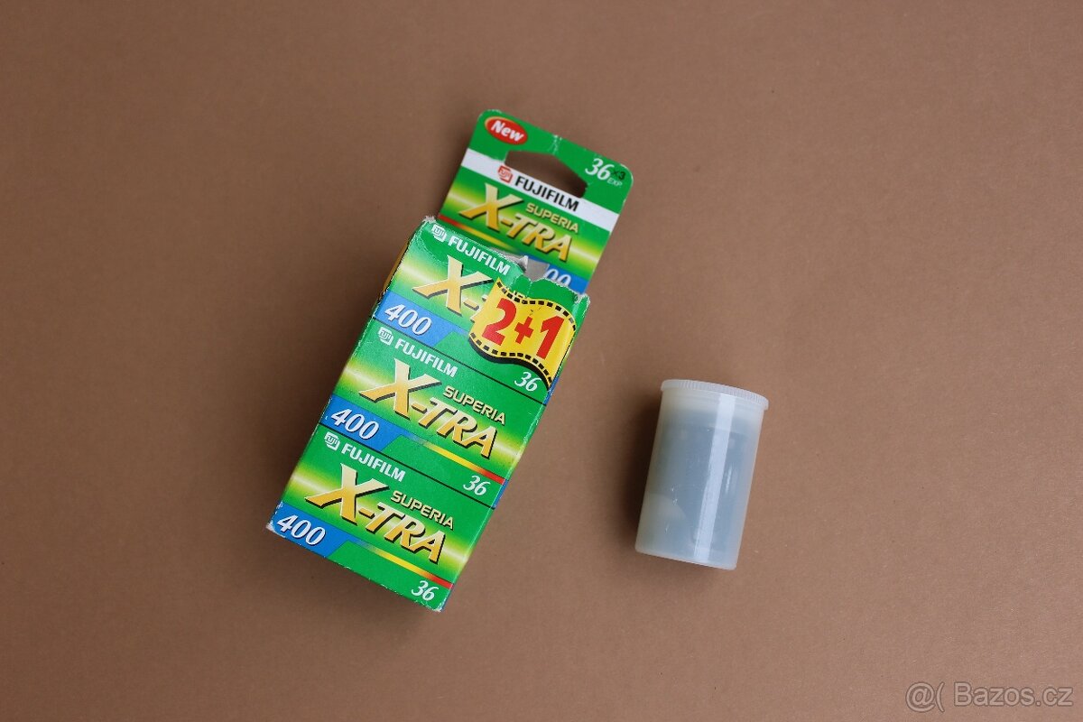 Prodám zrcadlovku Olympus iS-200 + objektiv 52mm - 9