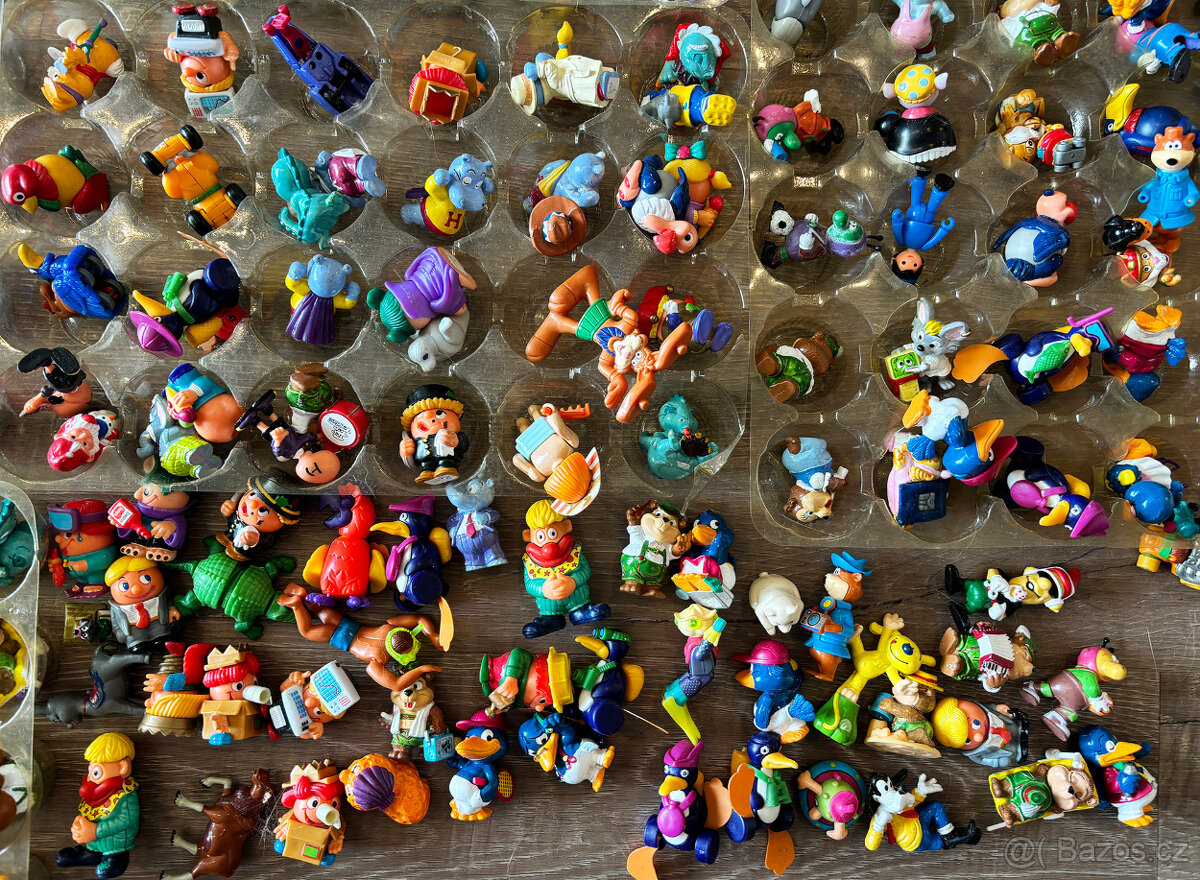 Velká sbírka figurek z Kinder vajíček - 790 kusů - 9
