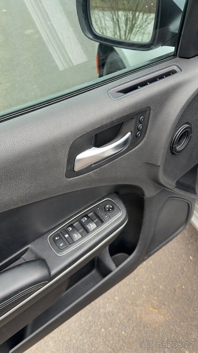 Dodge Charger 3.6 V6 Pentastar (2020 - 9