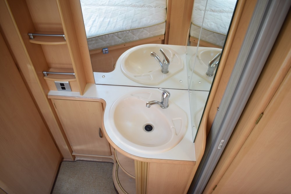 Coachman Amara 530/4 2006 Pojezd, Předstan - 9